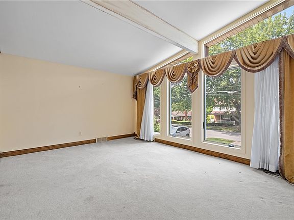 5th image of 2625 Bethel Crest Dr
