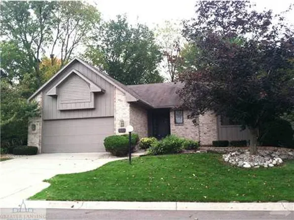 3615 Muirfield Dr, Lansing, MI 48911