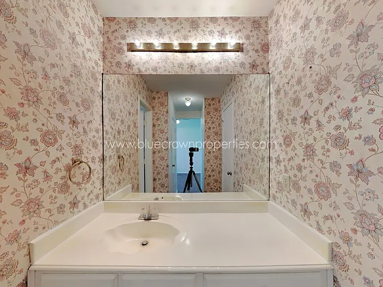 10317 Lone Pine Ln — Photo 6