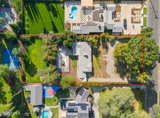 23110 Erwin St, Woodland Hills, CA 91367