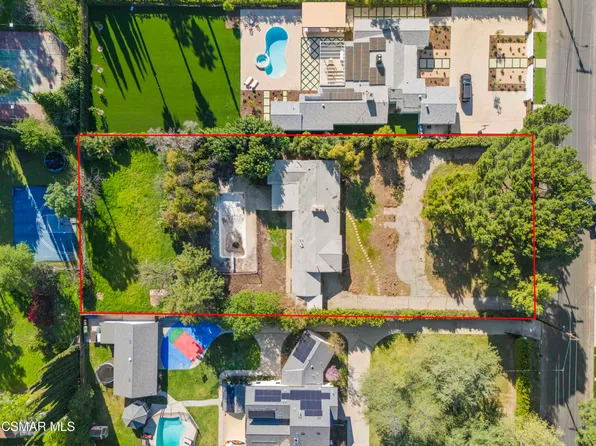 23110 Erwin St, Woodland Hills, CA 91367