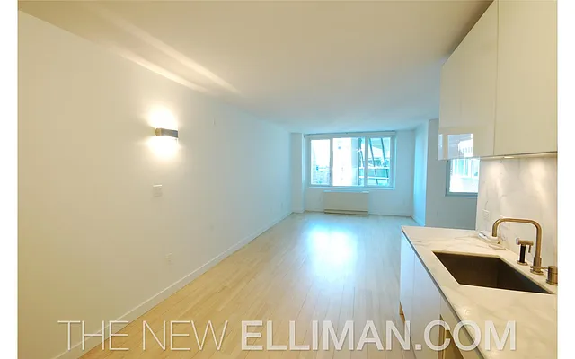 Rented by Douglas Elliman | media 14