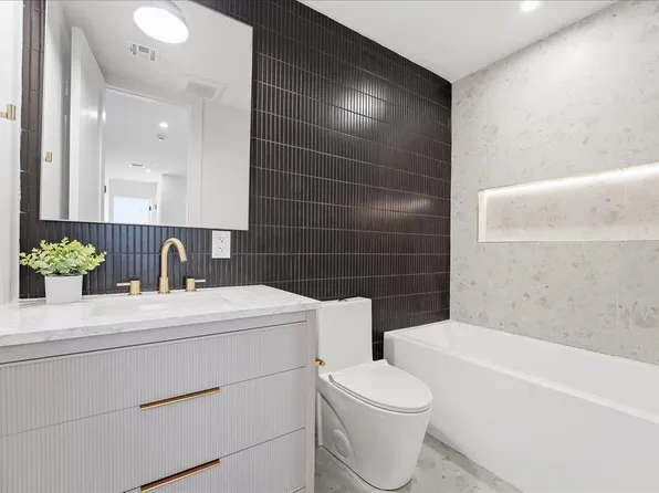 105 Laidlaw Avenue image 21 of 25