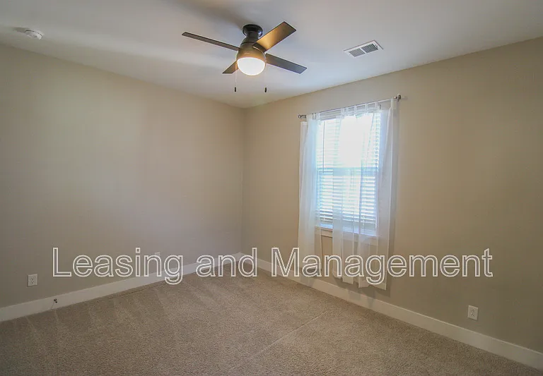 286 Great Lawn Dr — Photo 16