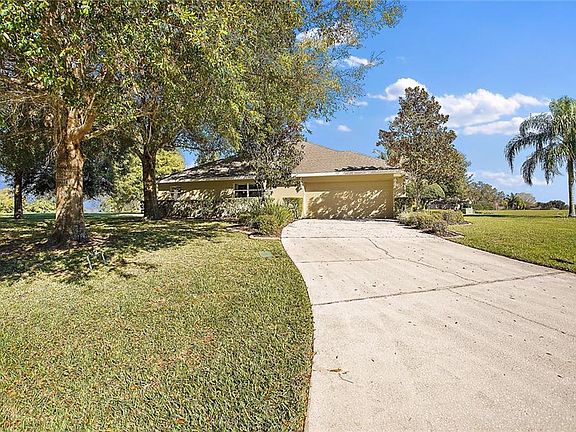 5th image of 36600 Oshawa Ln