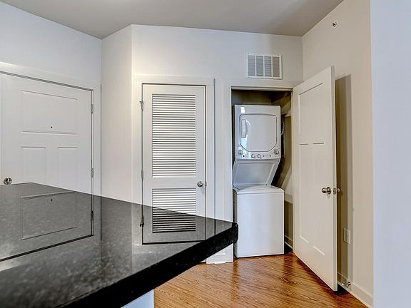 2nd image of 311 Carter St #U4zxvb0qa