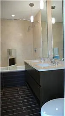 Sold by R New York | media 8