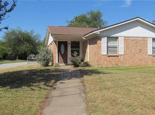 2137 Avenue A, Grand Prairie, TX 75051