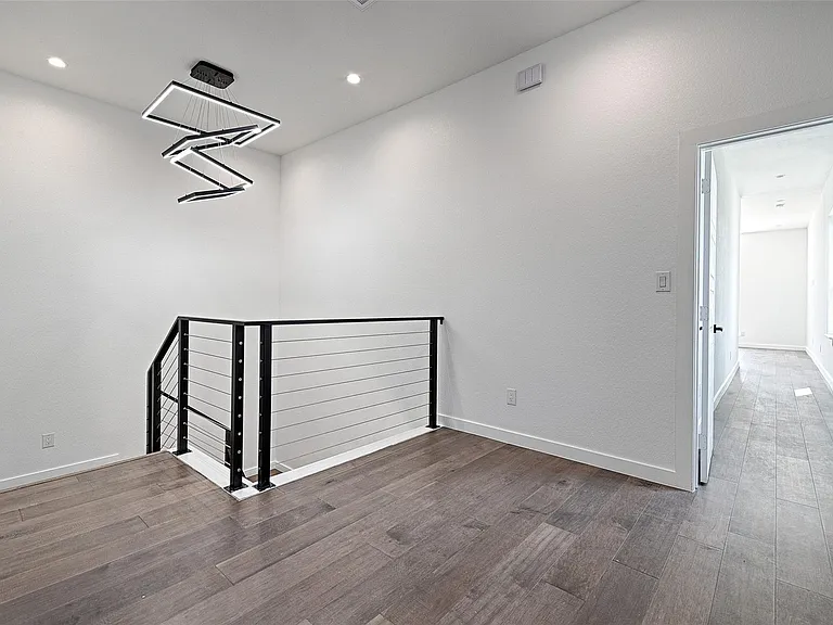 2815 Harston St — Photo 15
