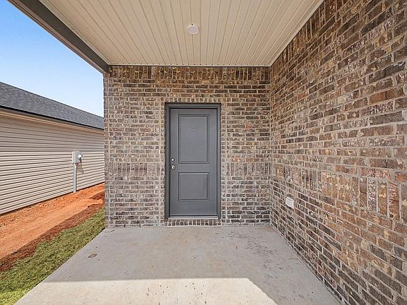 2nd image of 3632 Maggie Rd