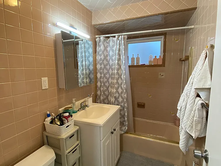 270 Harvard St #1 — Photo 8
