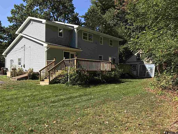 3rd image of 4 Cedar Ct