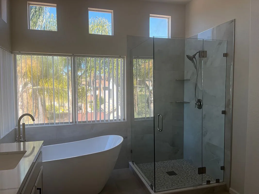 4 bed, 3.0 bath, 2381 sqft, $4,700 — Photo 4