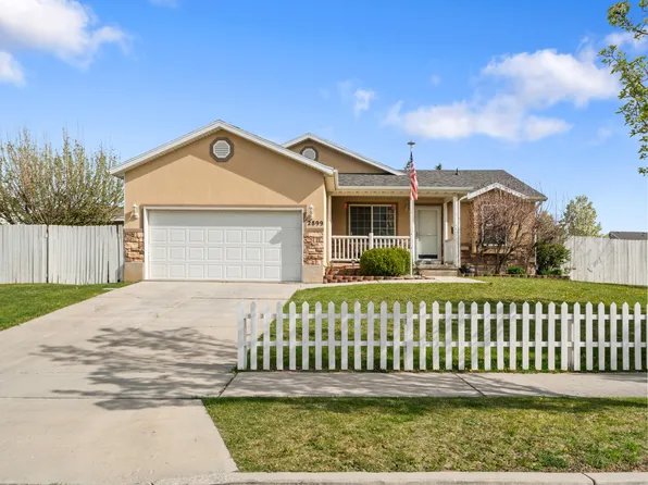 2899 E Canyon Crest Dr, Spanish Fork, UT 84660