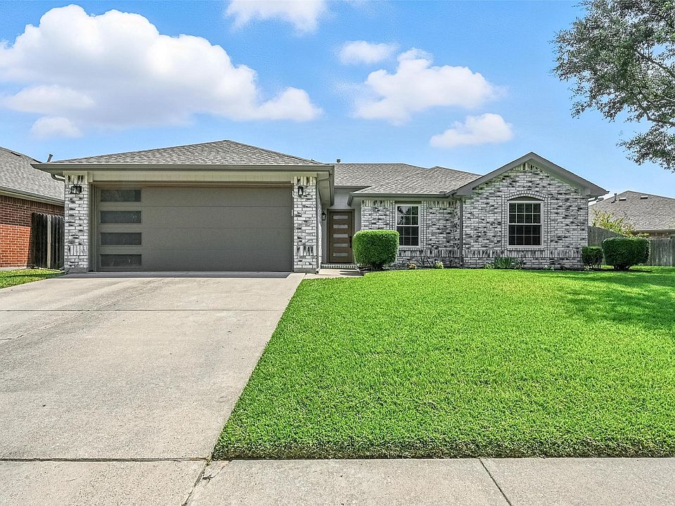 1st image of 5115 Eastcreek Dr