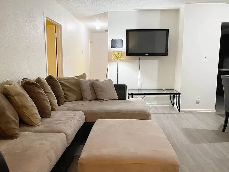 4650 Koval Ln #14 — Photo 7