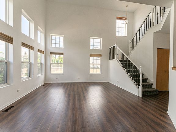 5th image of 2416 Cactus Ct #2416