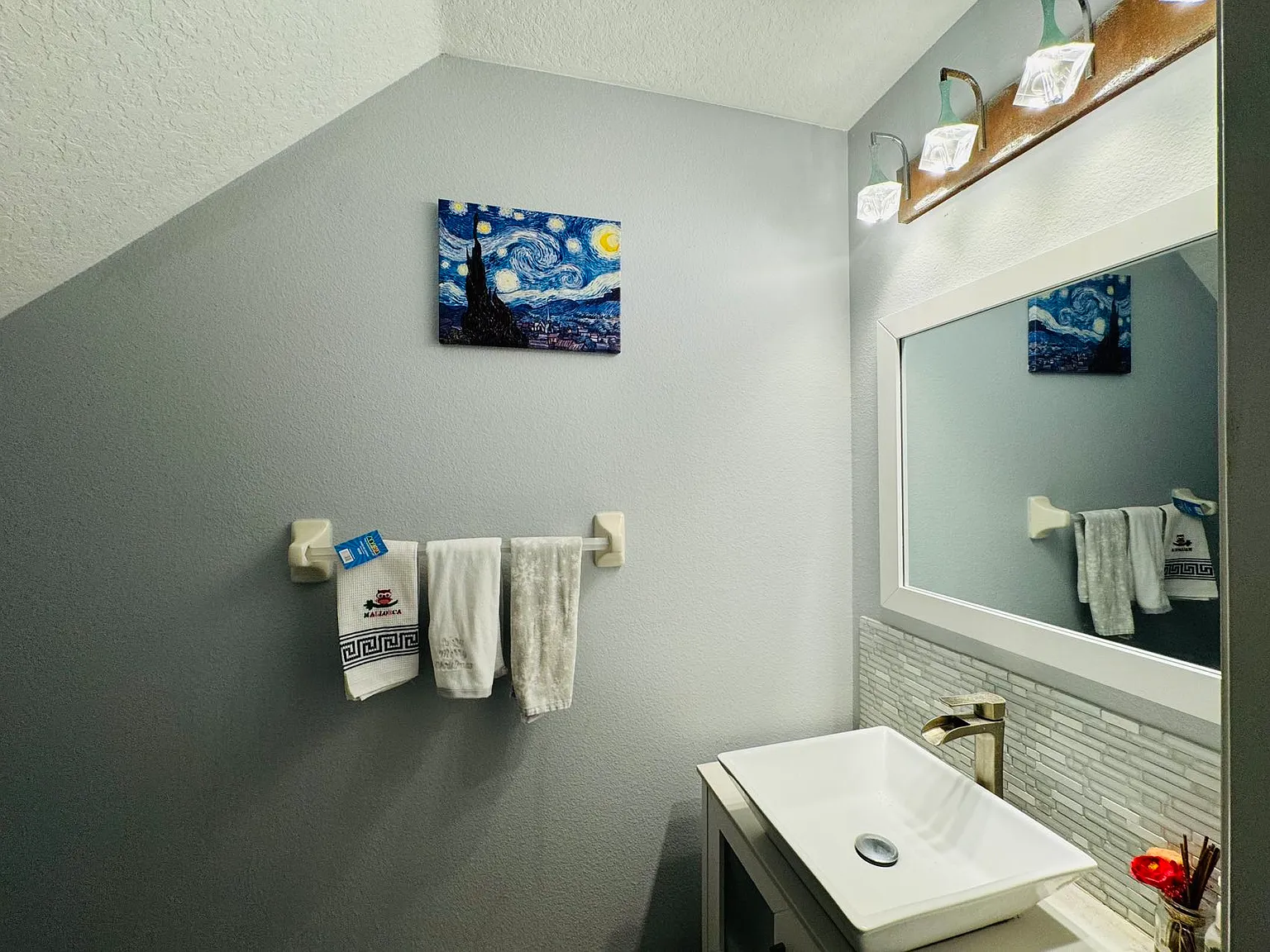 2 bed, 2.5 bath, 1396 sqft, $2,300 — Photo 4