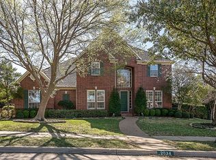 2034 Crosswood Ln, Irving, TX 75063