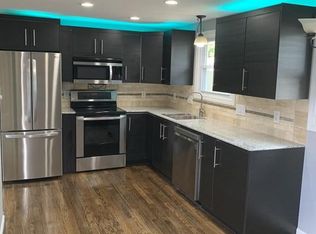 43 Asselin St, Chicopee, MA 01020