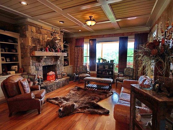 3rd image of 1316 Hubbard Road