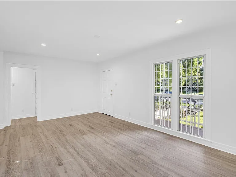 4859 W 12th St — Photo 14