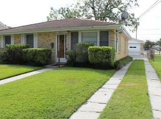 8932 Rensu Dr, River Ridge, LA 70123