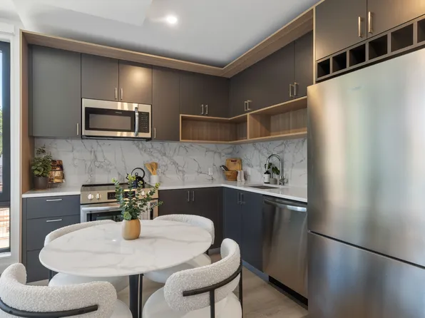 72-01 Queens Boulevard 1128 image 1 of 40