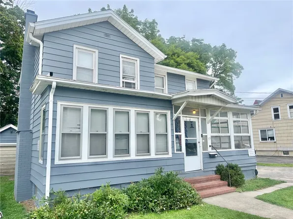 35 Union St, Brockport, NY 14420