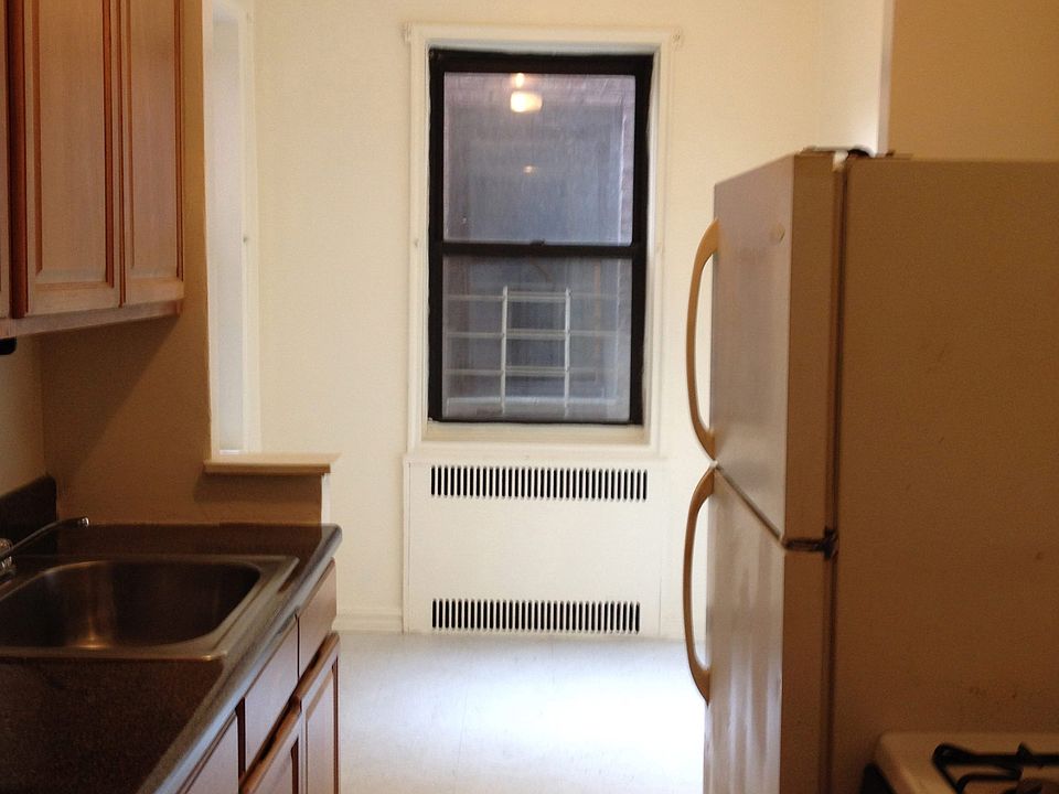 2nd image of 4216 80th St #6D
