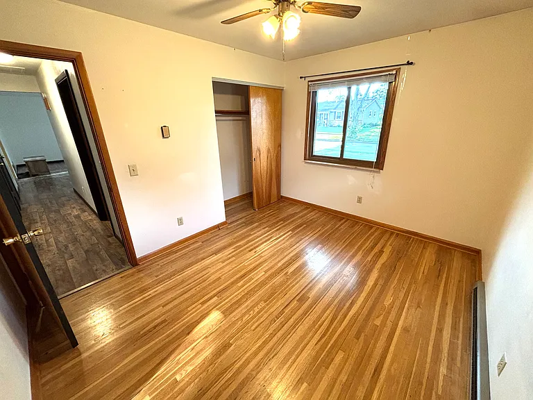 326 Pepperton Dr — Photo 21