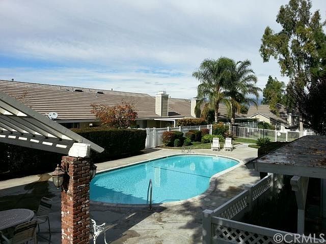 2nd image of 25688 Huron St