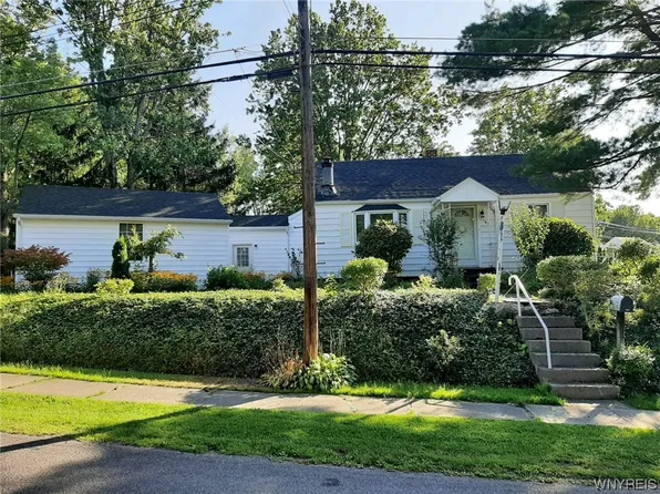 167 Crescent Ave, Hamburg, NY 14075