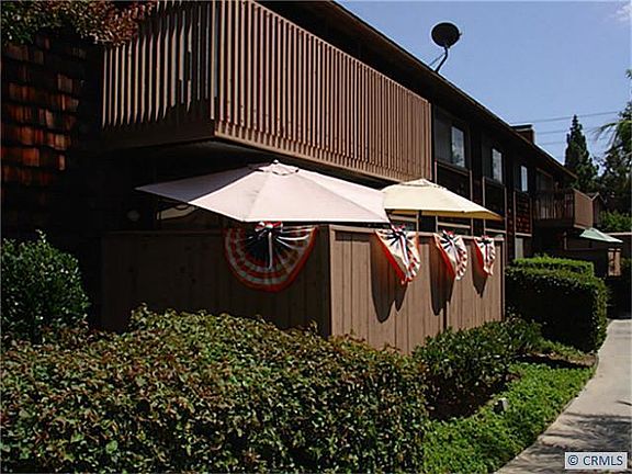 2nd image of 1016 Cabrillo Park Dr APT B