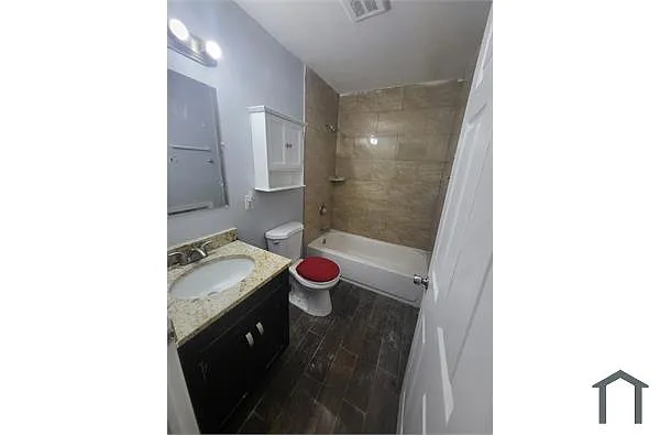 Building Photo - 635 S 19th St #3