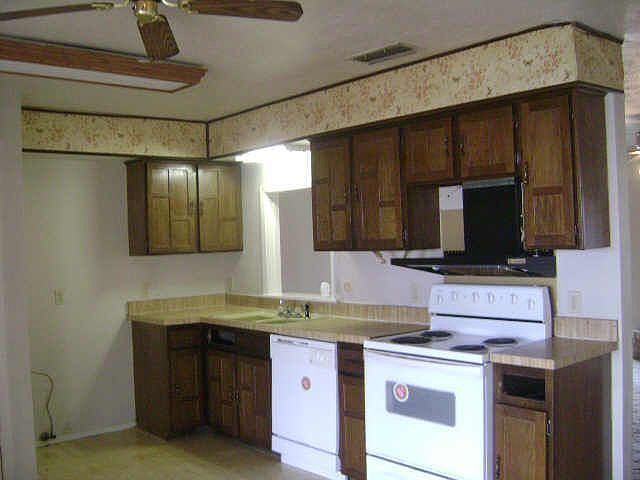 2nd image of 1342 Oakbluff Dr