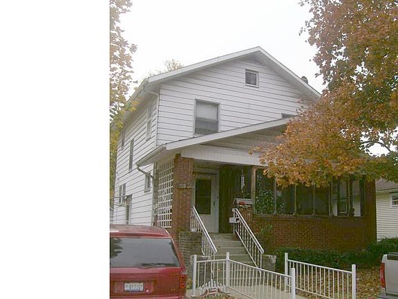2nd image of 227 Oak St