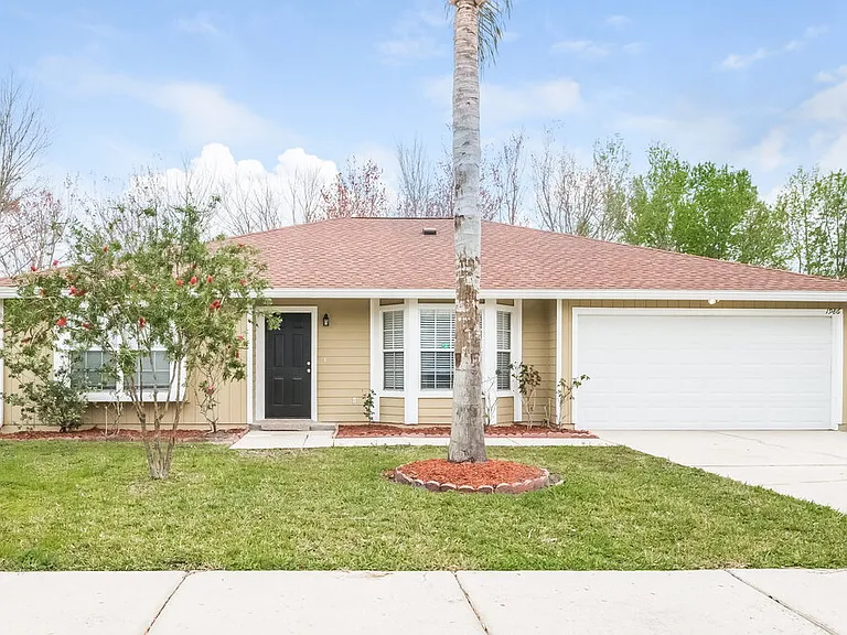 1986 Apopka Dr — Photo 1