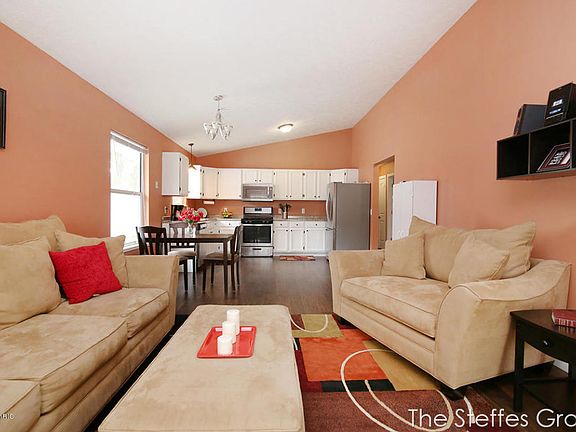 5th image of 3304 Woodward Ave SW