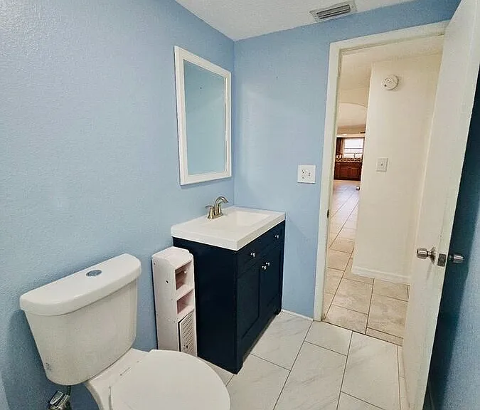 9100 Hunt Club Ln — Photo 40