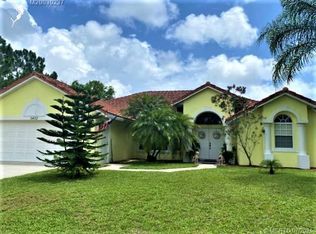 5450 NW Dolly Ct, Port Saint Lucie, FL 34986