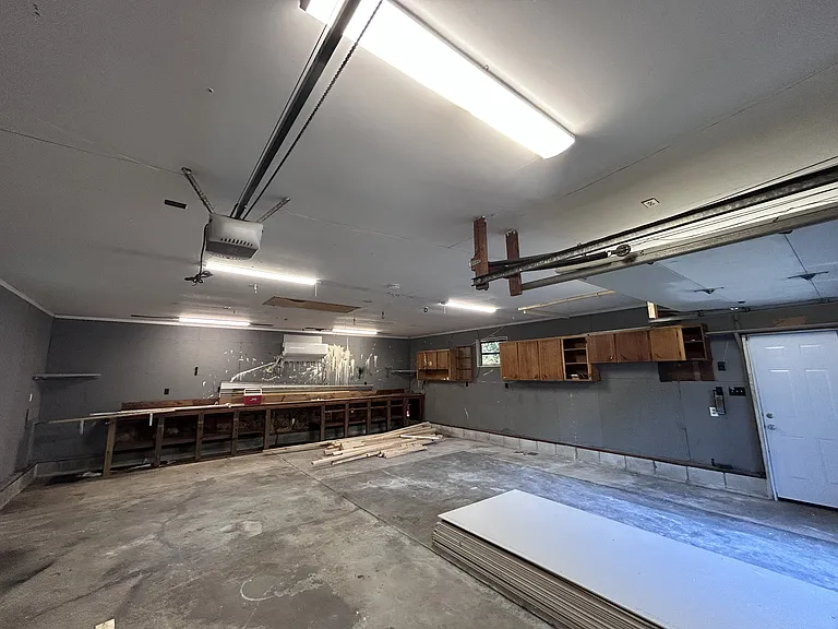 809 Paul St — Photo 12