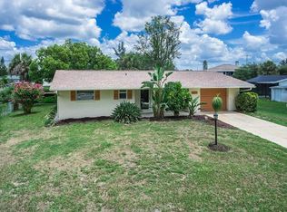 607 Barnes Pkwy, Nokomis, FL 34275
