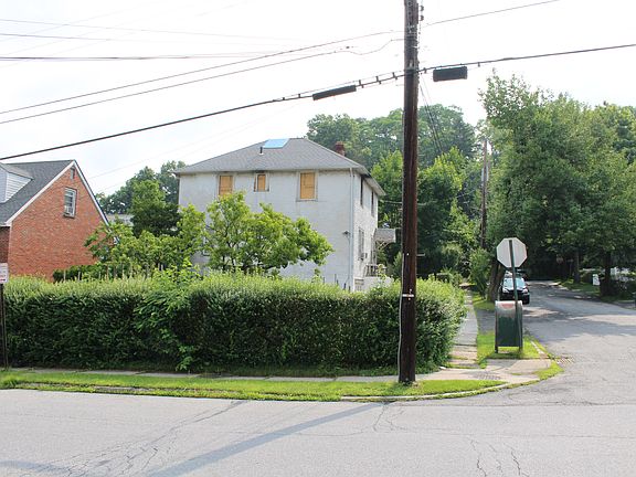 4th image of 42 Liberty St