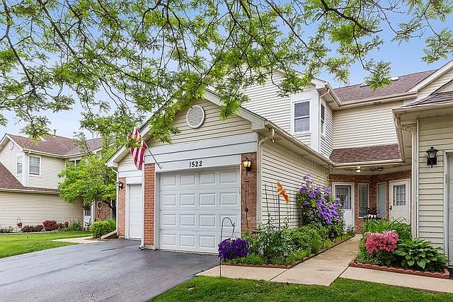 1st image of 1522 Darien Lake Dr