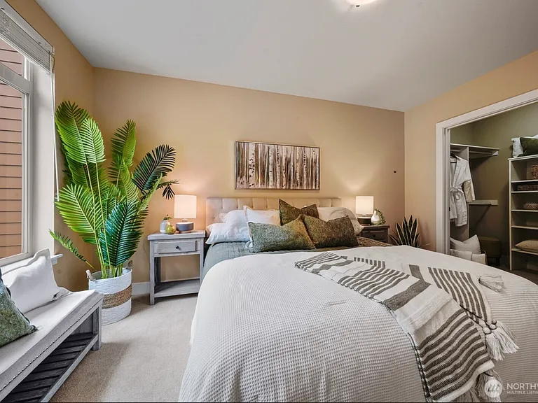 51 Pine St #202 — Photo 17