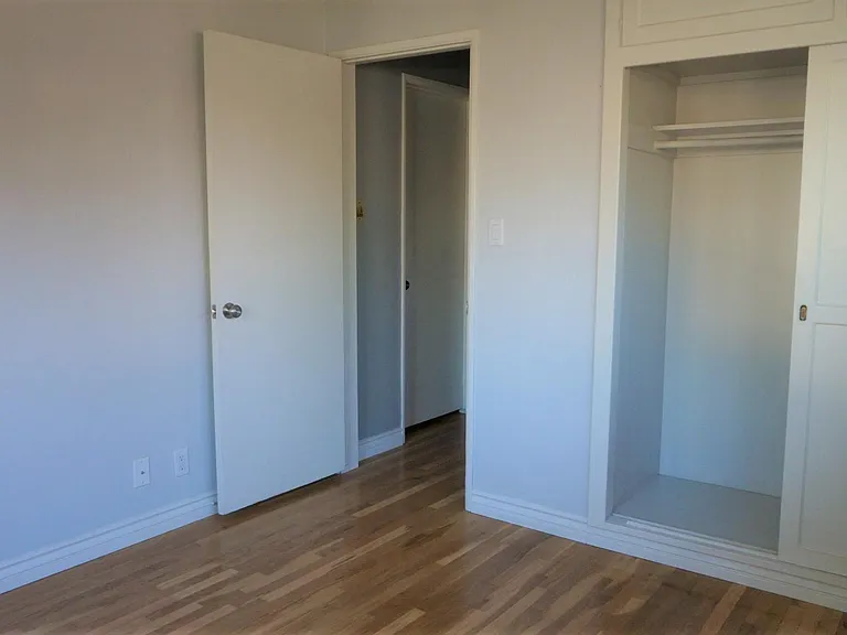 N Walnuthaven Dr — Photo 14