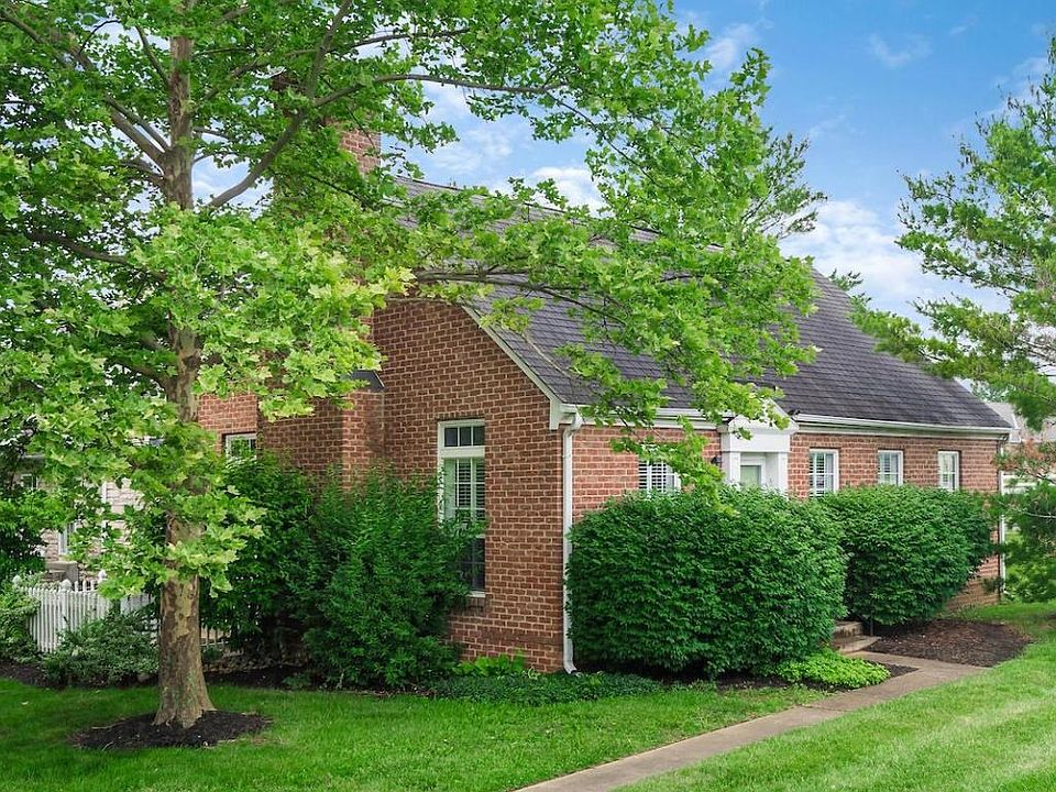 1st image of 2566 Swan Dr