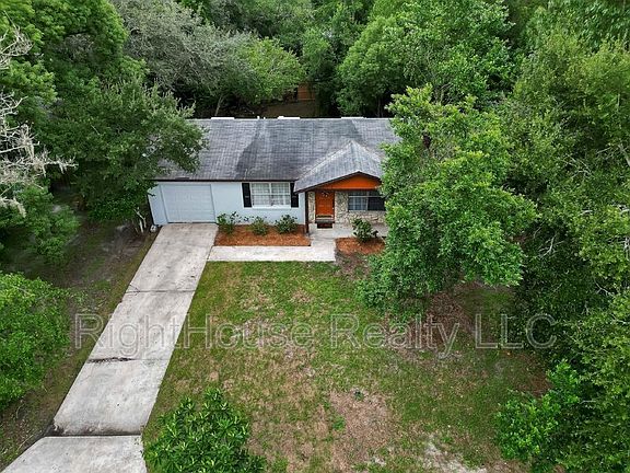 2nd image of 111 Ventura Dr
