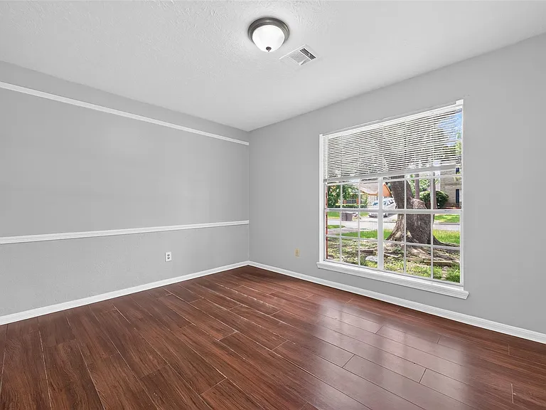 5703 Green Timbers Dr — Photo 9
